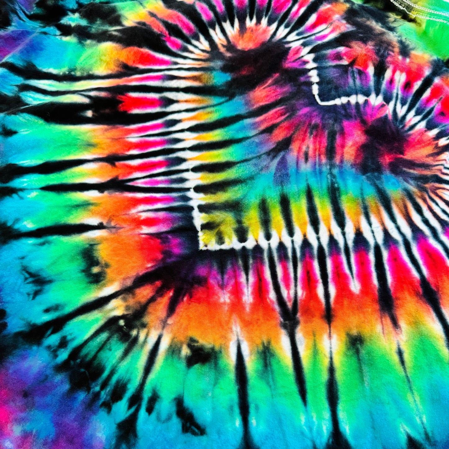Custom heart tie dye - short sleeve tee