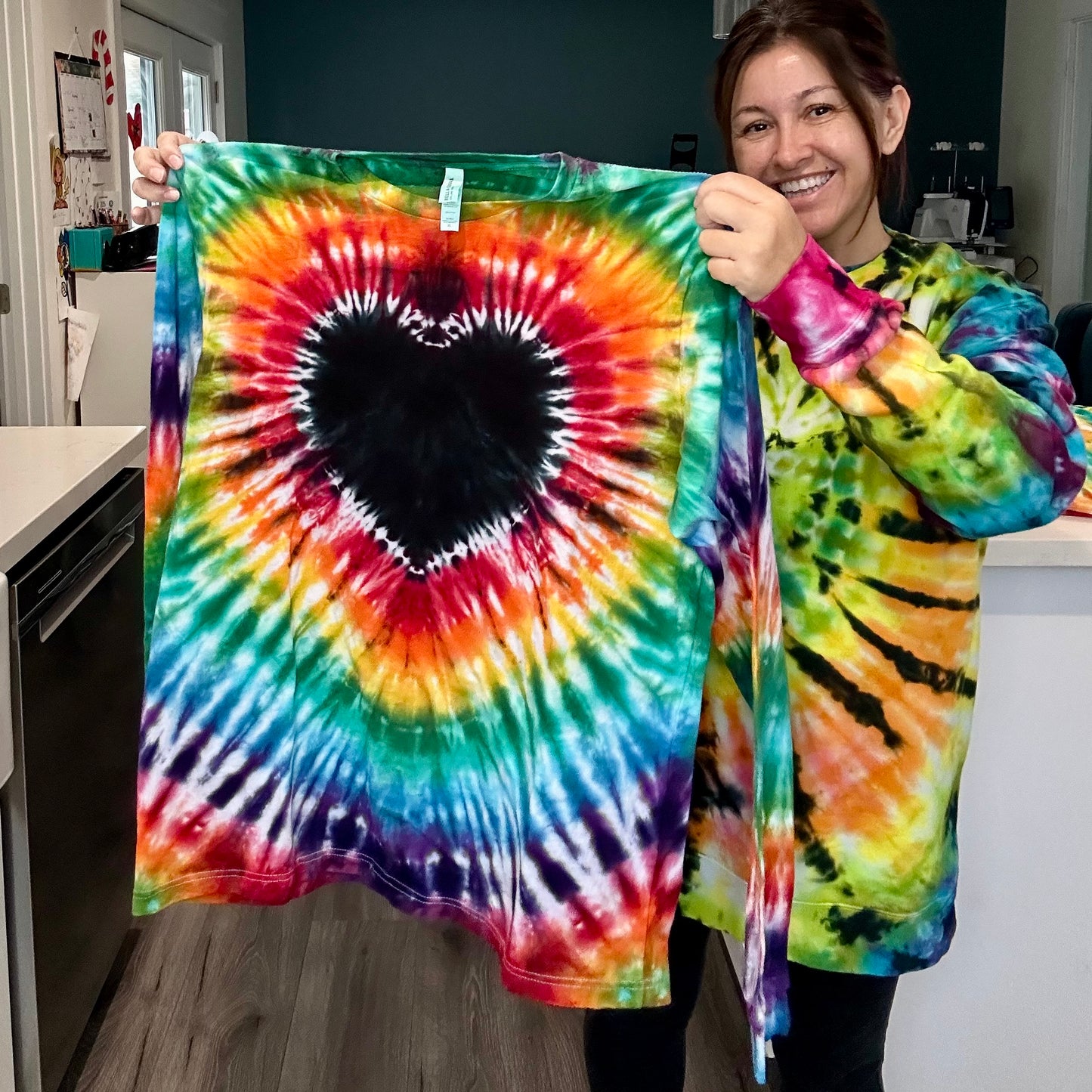 Long-sleeved rainbow heart tee XL